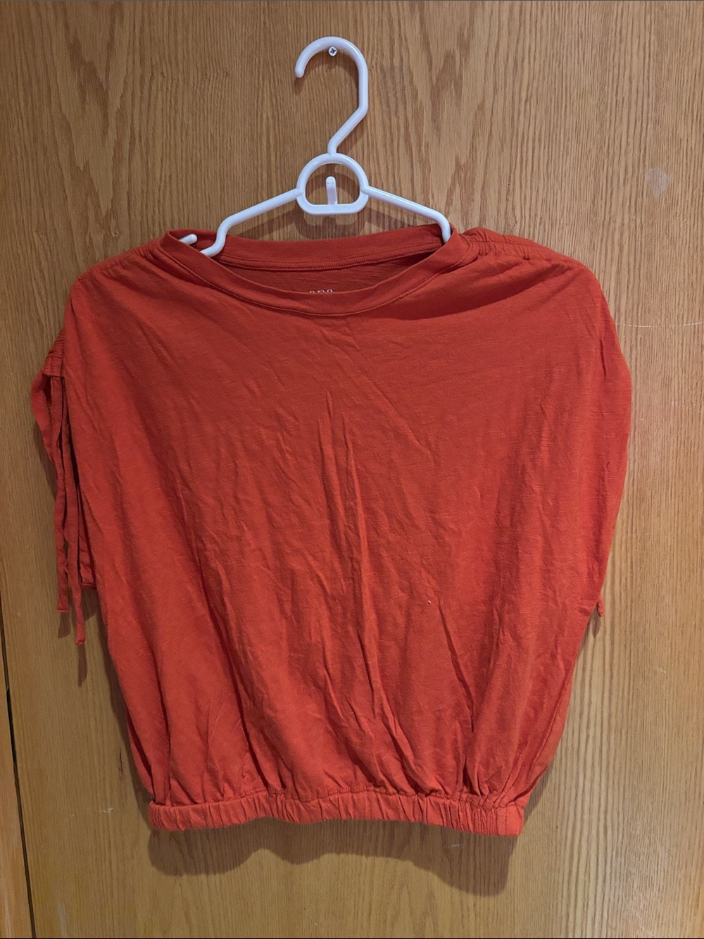 A.N.A, Juniors draw string sleeve, no sleeve blouse, Small